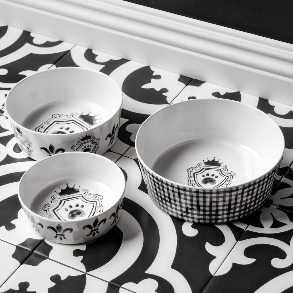 TarHong Couture Dog Bowl
