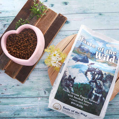 Taste of the Wild Pacific Stream PUPPY with Smoked Salmon Grain Free Dry Dog Food